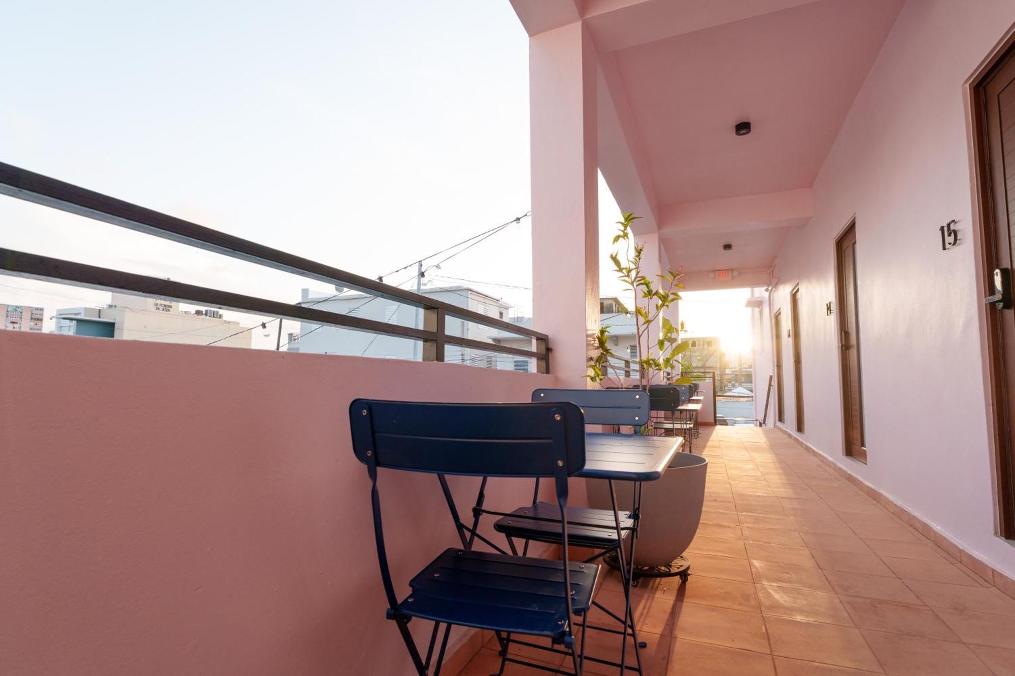 Hotel 14 Chill Veranda Near Miramar